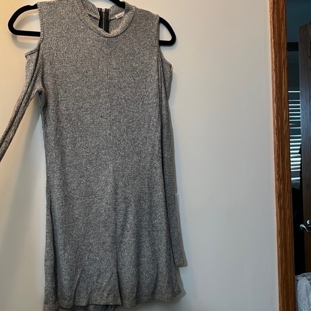 Cold shoulder, gray, zip up size large light sweater, material dress